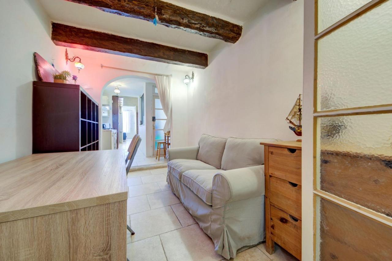 Victory View One Bedroom Apartment バレッタ エクステリア 写真