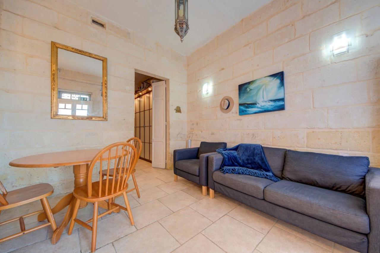 Victory View One Bedroom Apartment バレッタ エクステリア 写真