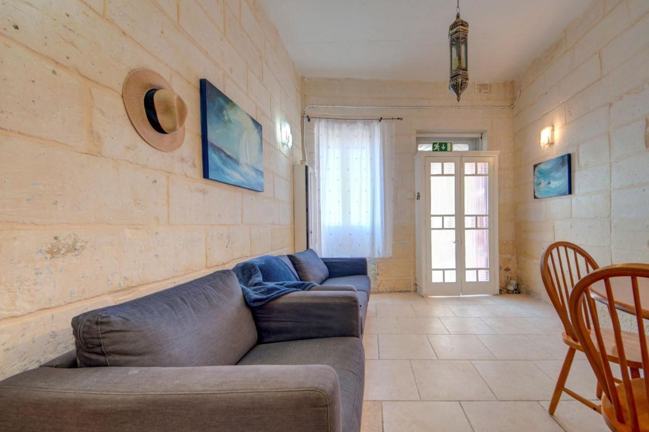 Victory View One Bedroom Apartment バレッタ エクステリア 写真