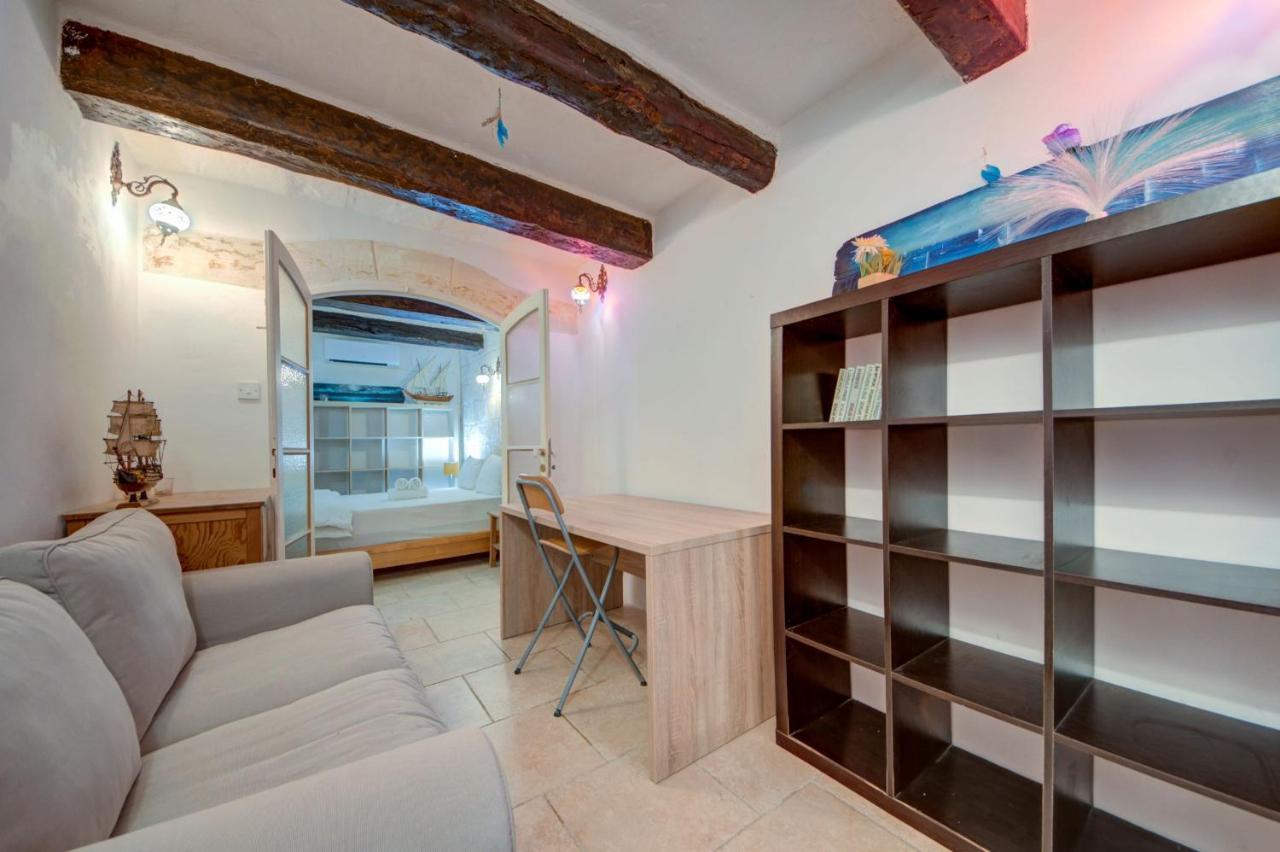 Victory View One Bedroom Apartment バレッタ エクステリア 写真