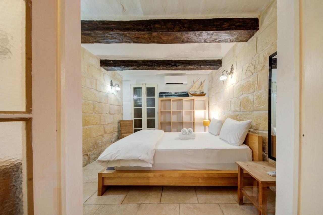 Victory View One Bedroom Apartment バレッタ エクステリア 写真